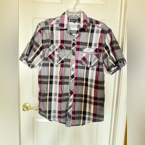Men's Casual Plaid Button-Down Shirt - Gray, Red, and Black